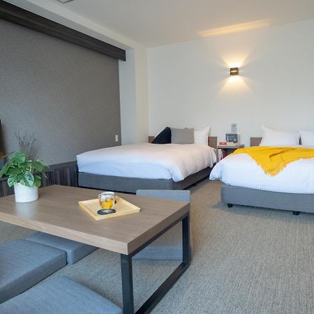 Wayfarer Shinsaibashi Hotel Osaka Exterior photo